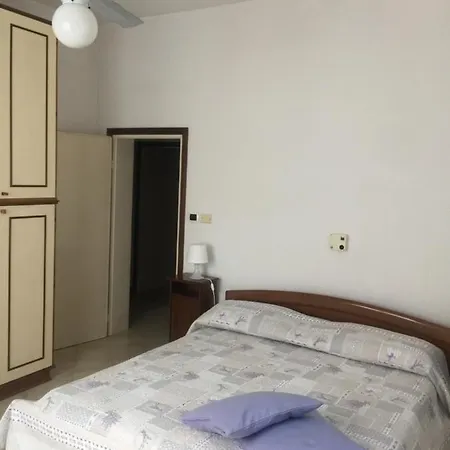 Appartement La Casa Di Clara Ombrellone Con 2 Lettini Al Lido San Giuliano Gratis E Parcheggio Privato Gratis à Rimini Extérieur photo