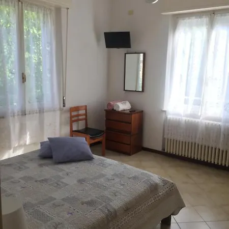 Appartement La Casa Di Clara Ombrellone Con 2 Lettini Al Lido San Giuliano Gratis E Parcheggio Privato Gratis à Rimini Extérieur photo